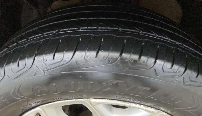 2016 Ford Ecosport TITANIUM 1.5L PETROL AT, Petrol, Automatic, 57,199 km, Left Rear Tyre Tread