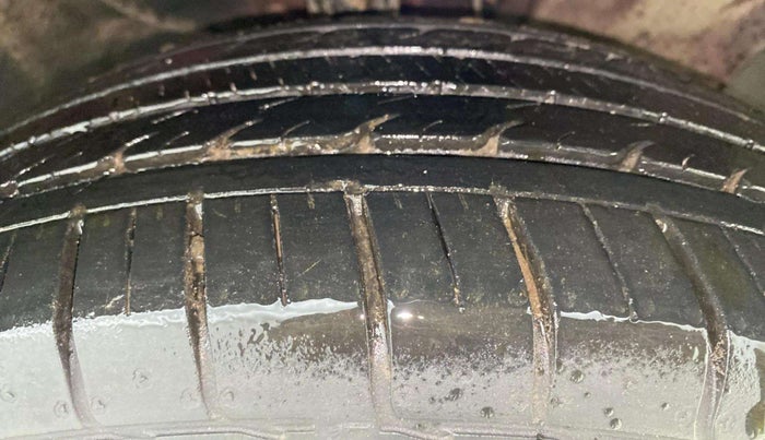 2018 Hyundai Creta SX (O) 1.6 PETROL, Petrol, Manual, 25,569 km, Right Front Tyre Tread