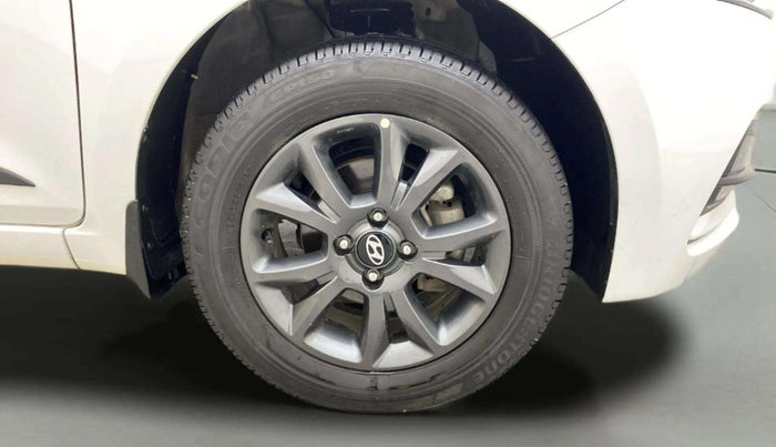 2020 Hyundai Elite i20 SPORTZ PLUS 1.2, Petrol, Manual, 41,886 km, Right Front Wheel