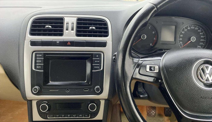 2016 Volkswagen Ameo HIGHLINE1.2L, Petrol, Manual, 85,479 km, Air Conditioner