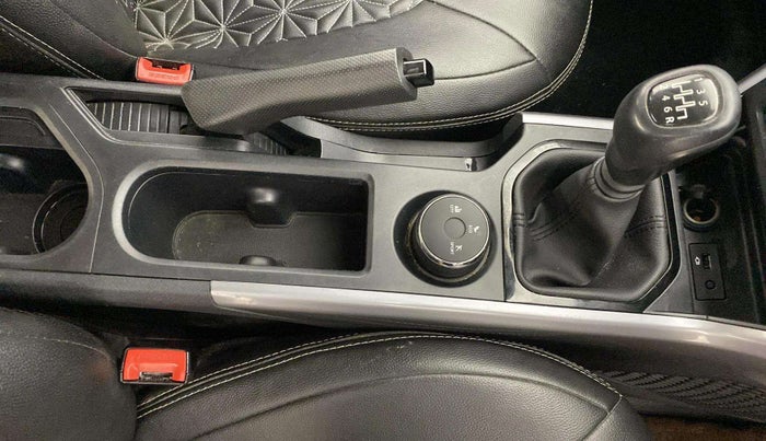 2022 Tata NEXON XM SUNROOF PETROL, Petrol, Manual, 34,082 km, Gear Lever
