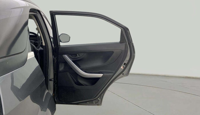 2022 Tata NEXON XM SUNROOF PETROL, Petrol, Manual, 34,082 km, RHS Rear Door