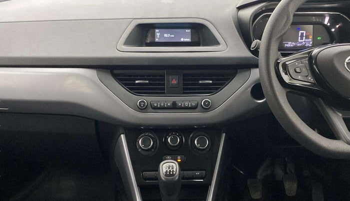 2022 Tata NEXON XM SUNROOF PETROL, Petrol, Manual, 34,082 km, Air Conditioner
