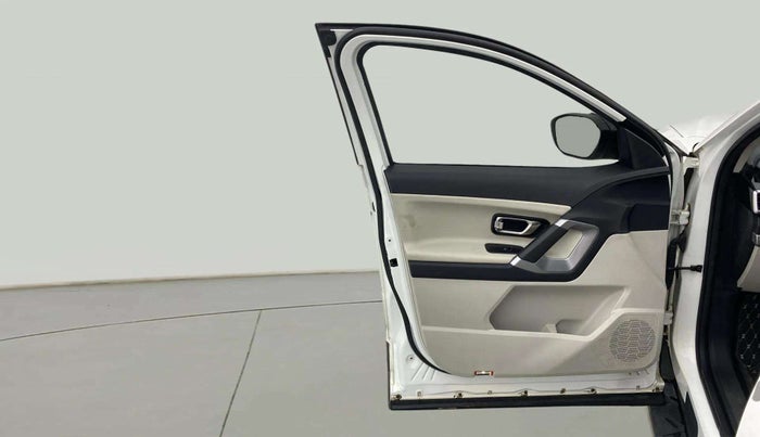2021 Tata Safari XZ PLUS, Diesel, Manual, 51,349 km, LHS Front Door