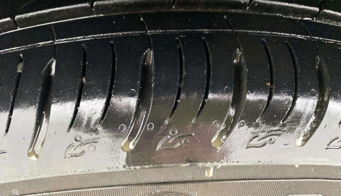 2021 Tata Safari XZ PLUS, Diesel, Manual, 51,349 km, Left Front Tyre Tread