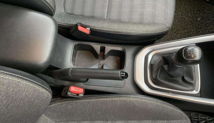 2023 KIA SONET HTK PLUS 1.2, Petrol, Manual, 40,363 km, Gear Lever