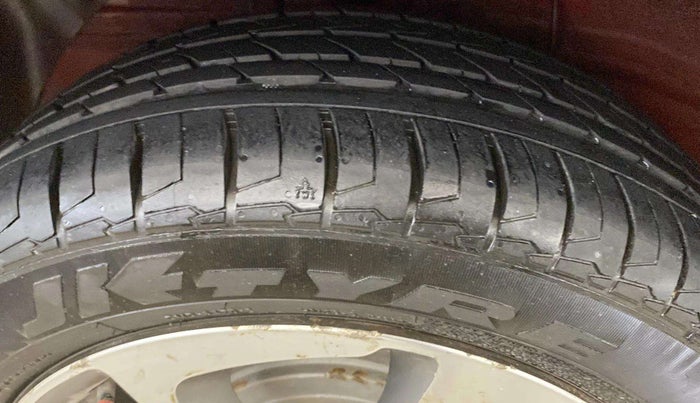 2014 Hyundai Elite i20 ASTA 1.2, Petrol, Manual, 73,129 km, Left Front Tyre Tread