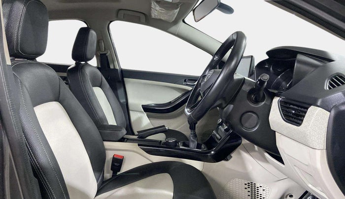 2021 Tata NEXON XZ PLUS DIESEL SUNROOF, Diesel, Manual, 78,254 km, Right Side Front Door Cabin