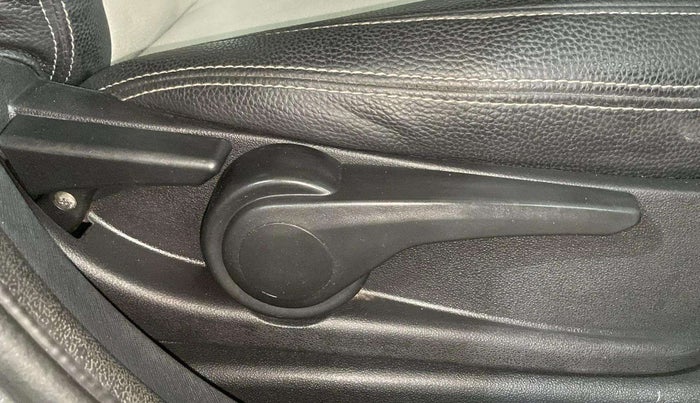 2021 Tata NEXON XZ PLUS DIESEL SUNROOF, Diesel, Manual, 78,254 km, Driver Side Adjustment Panel