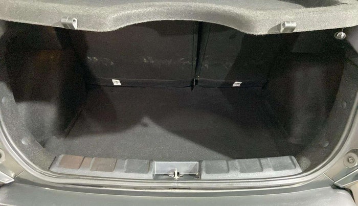 2021 Tata NEXON XZ PLUS DIESEL SUNROOF, Diesel, Manual, 78,254 km, Boot Inside