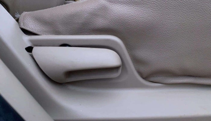 2015 Maruti Swift Dzire VXI, Petrol, Manual, 67,769 km, Driver Side Adjustment Panel