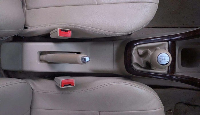 2015 Maruti Swift Dzire VXI, Petrol, Manual, 67,769 km, Gear Lever