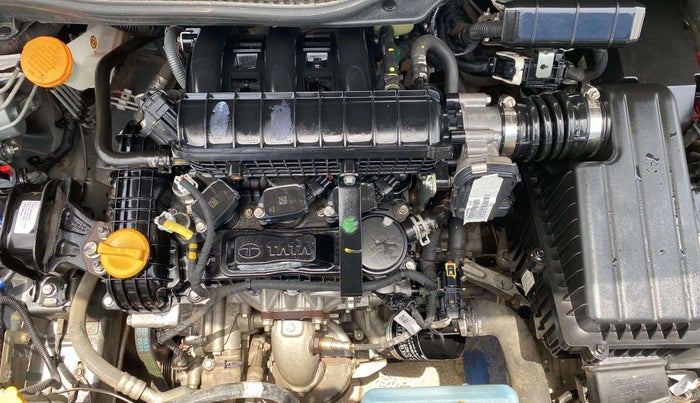 2024 Tata ALTROZ XZ CNG, CNG, Manual, 30,784 km, Engine View