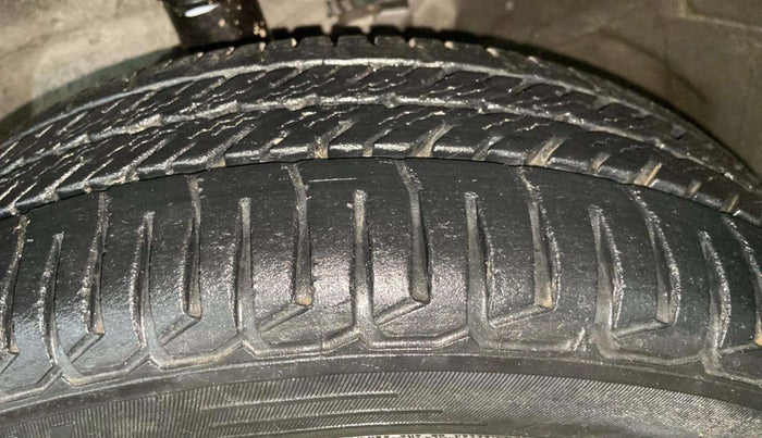 2016 Maruti Wagon R 1.0 VXI AMT, Petrol, Automatic, 53,615 km, Left Rear Tyre Tread