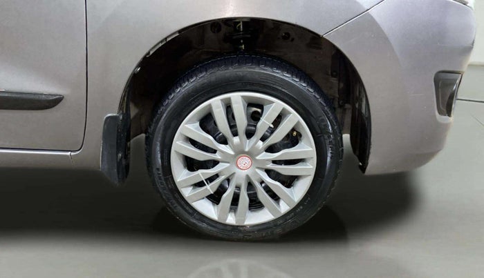 2016 Maruti Wagon R 1.0 VXI AMT, Petrol, Automatic, 53,615 km, Right Front Wheel