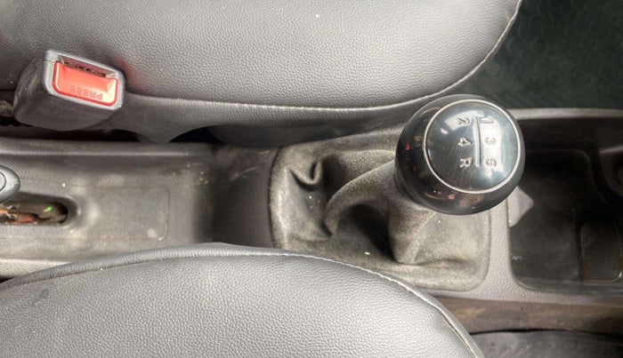 2014 Hyundai Eon ERA +, Petrol, Manual, 84,373 km, Gear Lever