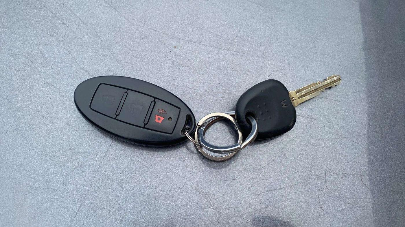 2014 Hyundai Eon ERA +, Petrol, Manual, 84,373 km, Key Close Up