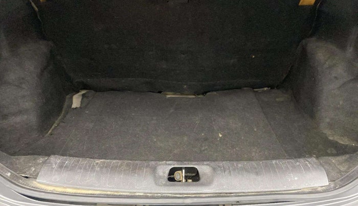 2013 Maruti Swift Dzire VXI, Petrol, Manual, 69,540 km, Boot Open Zoomed View
