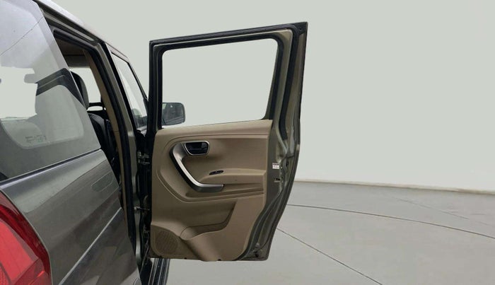 2022 Mahindra BOLERO NEO N 10 (O), Diesel, Manual, 31,988 km, RHS Rear Door