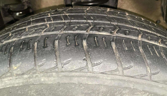 2022 Mahindra BOLERO NEO N 10 (O), Diesel, Manual, 31,988 km, Left Front Tyre Tread