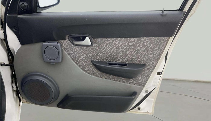 2017 Maruti Alto 800 LXI, Petrol, Manual, 62,348 km, Driver Side Door Panels Control