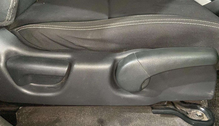 2019 Honda WR-V 1.2L I-VTEC VX MT, Petrol, Manual, 35,143 km, Driver Side Adjustment Panel