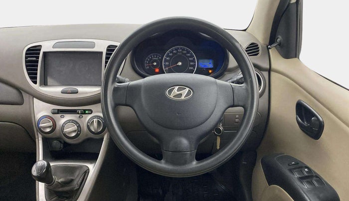 2015 Hyundai i10 MAGNA 1.1, Petrol, Manual, 70,346 km, Steering Wheel Close Up