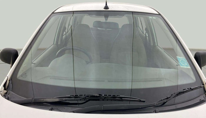2015 Hyundai i10 MAGNA 1.1, Petrol, Manual, 70,346 km, Front Windshield