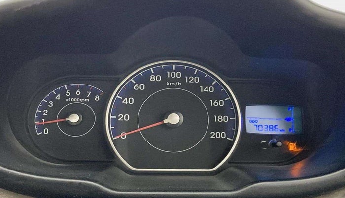 2015 Hyundai i10 MAGNA 1.1, Petrol, Manual, 70,346 km, Odometer Image