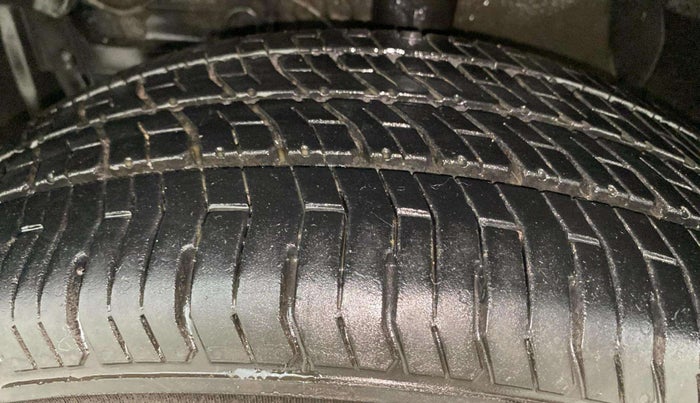 2018 Maruti Vitara Brezza VDI AMT, Diesel, Automatic, 49,650 km, Left Front Tyre Tread
