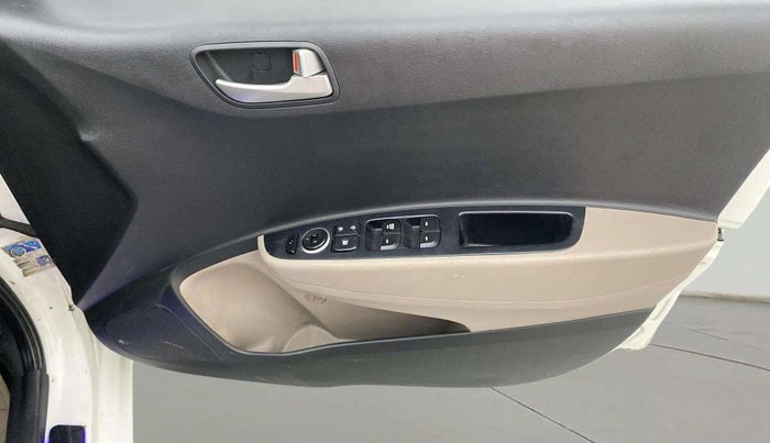 2015 Hyundai Grand i10 ASTA AT 1.2 KAPPA VTVT, Petrol, Automatic, 75,626 km, Driver Side Door Panels Control