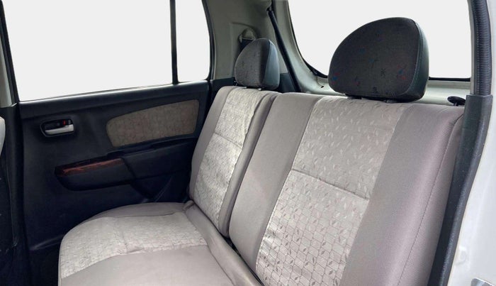 2016 Maruti Wagon R 1.0 VXI, Petrol, Manual, 94,185 km, Right Side Rear Door Cabin