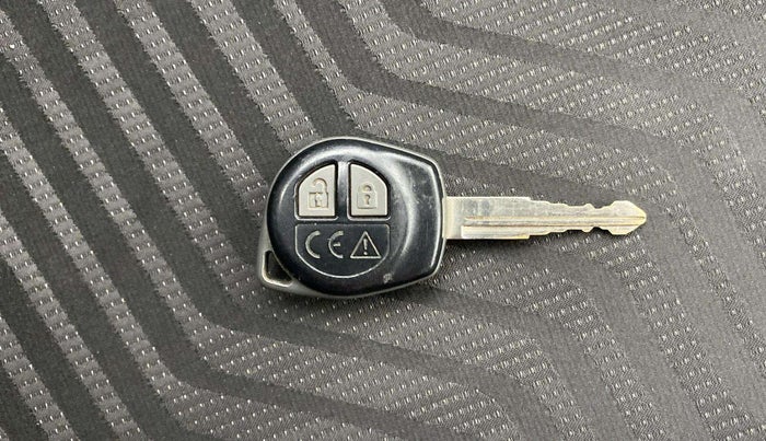 2019 Maruti Swift VXI, Petrol, Manual, 39,026 km, Key Close Up