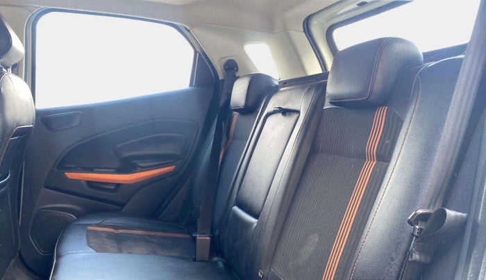 2020 Ford Ecosport TITANIUM 1.5L SPORTS(SUNROOF) DIESEL, Diesel, Manual, 65,010 km, Right Side Rear Door Cabin