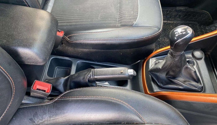 2020 Ford Ecosport TITANIUM 1.5L SPORTS(SUNROOF) DIESEL, Diesel, Manual, 65,010 km, Gear Lever
