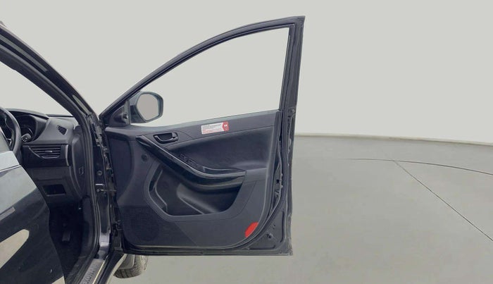 2021 Tata NEXON XZA PLUS (O) DIESEL DARK EDITION, Diesel, Automatic, 39,998 km, RHS Front Door