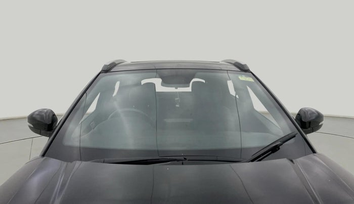 2021 Tata NEXON XZA PLUS (O) DIESEL DARK EDITION, Diesel, Automatic, 39,998 km, Front Windshield