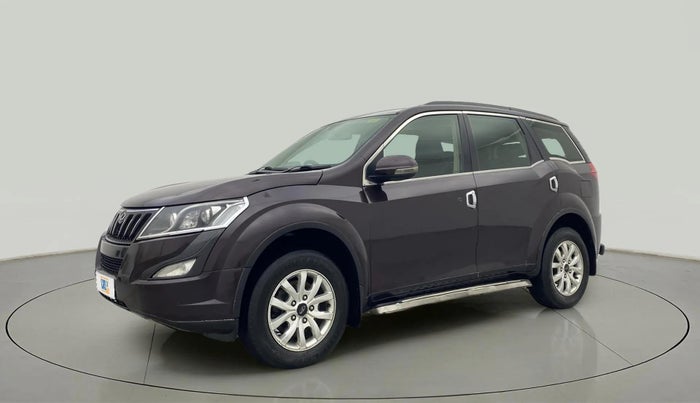 2015 Mahindra XUV500 W10, Diesel, Manual, 1,19,347 km, Left Front Diagonal