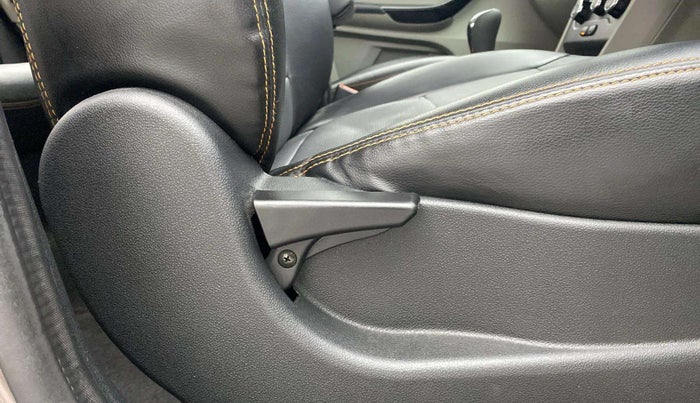 2018 Tata Tiago XT PETROL, Petrol, Manual, 26,198 km, Driver Side Adjustment Panel