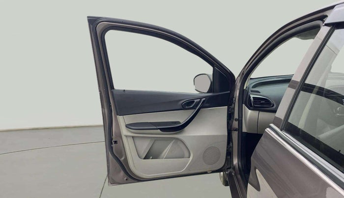 2018 Tata Tiago XT PETROL, Petrol, Manual, 26,198 km, LHS Front Door