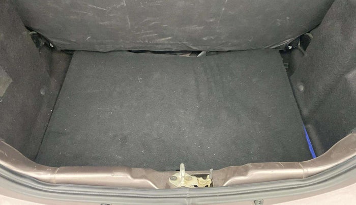 2018 Tata Tiago XT PETROL, Petrol, Manual, 26,198 km, Boot Inside