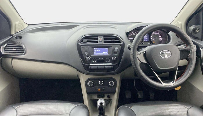 2018 Tata Tiago XT PETROL, Petrol, Manual, 26,198 km, Dashboard