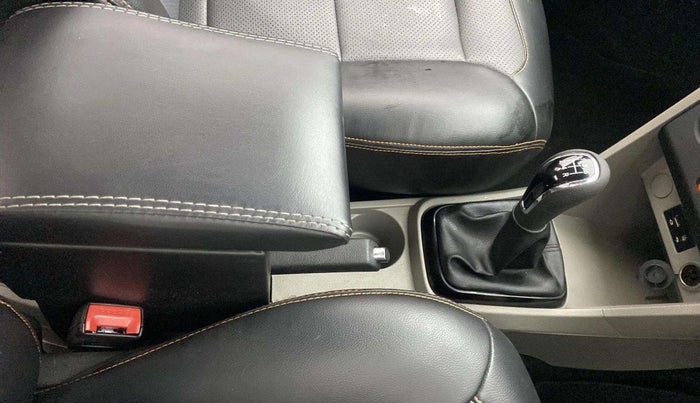 2018 Tata Tiago XT PETROL, Petrol, Manual, 26,198 km, Gear Lever