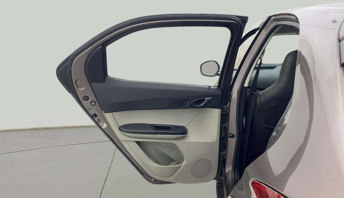2018 Tata Tiago XT PETROL, Petrol, Manual, 26,198 km, LHS Rear Door