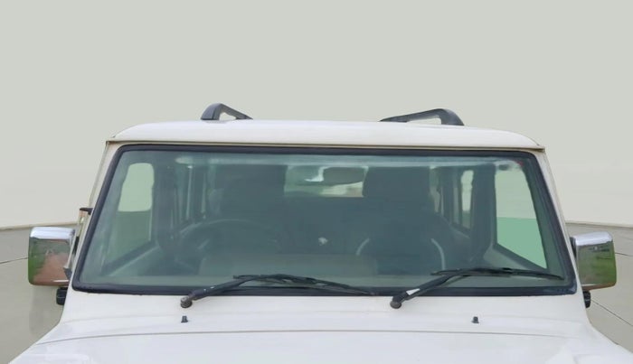 2019 Mahindra Bolero POWER PLUS SLX, CNG, Manual, 63,220 km, Front Windshield
