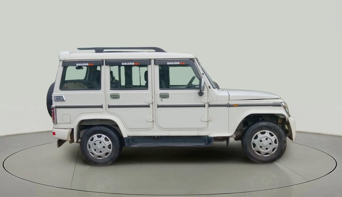 2019 Mahindra Bolero POWER PLUS SLX, CNG, Manual, 63,220 km, Right Side View