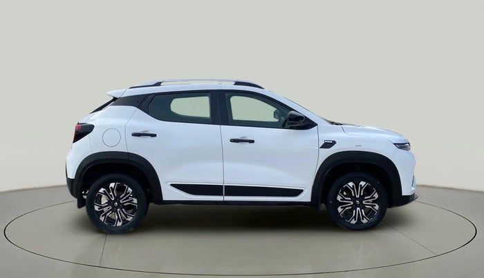 2022 Renault Kiger RXZ MT, Petrol, Manual, 57,842 km, Right Side View