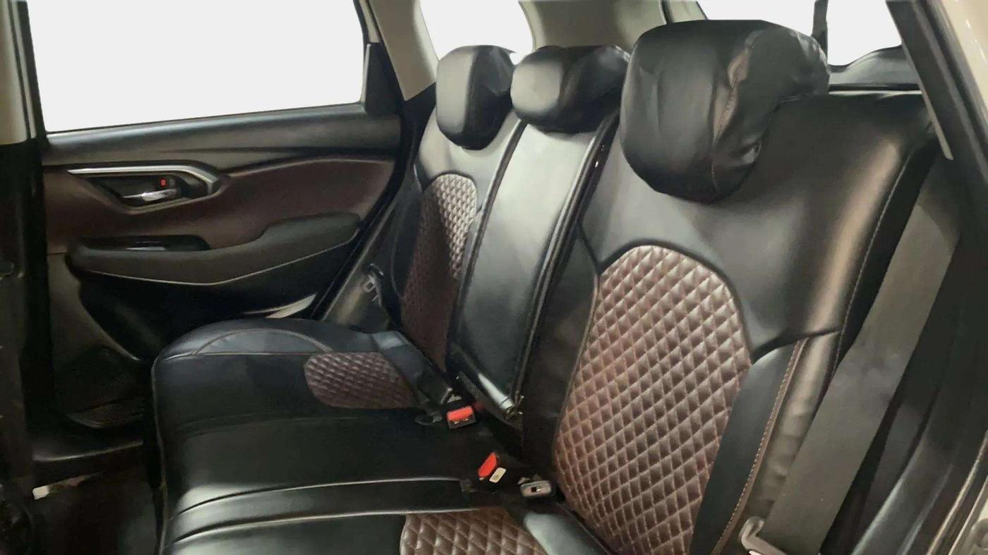 2024 Maruti Grand Vitara DELTA SMART HYBRID, Petrol, Manual, 22,857 km, Right Side Rear Door Cabin