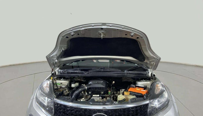 2019 Tata NEXON XZ PETROL, Petrol, Manual, 38,208 km, Open Bonet