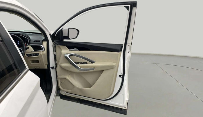 2021 MG HECTOR SHARP HYBRID 1.5 PETROL, Petrol, Manual, 60,541 km, RHS Front Door